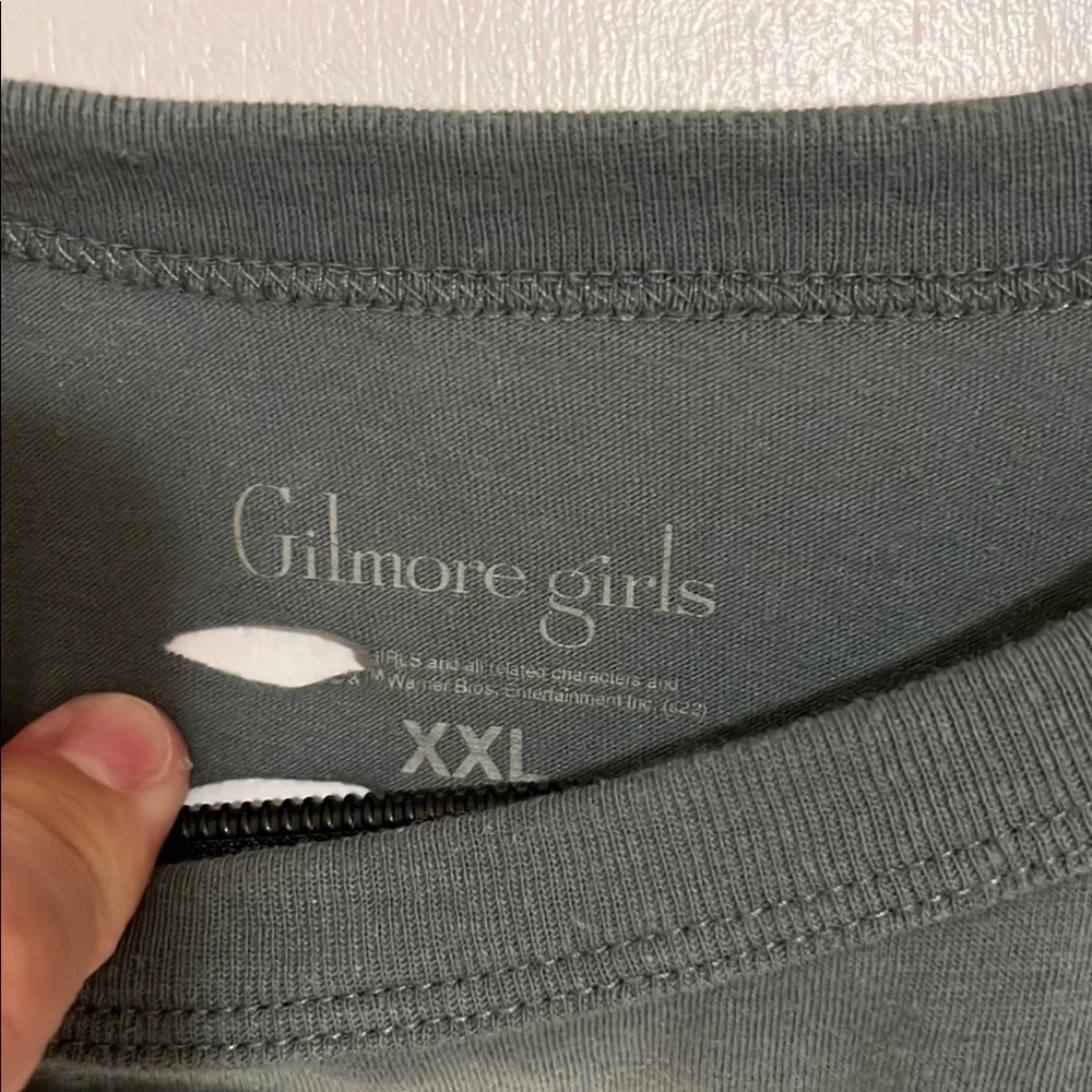 Gilmore Girls Luke's Dinner Distressed T-Shirt XXL - Picture 2 of 4